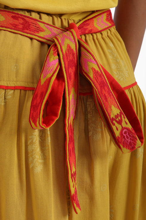 Embroidered linen belt with pocket